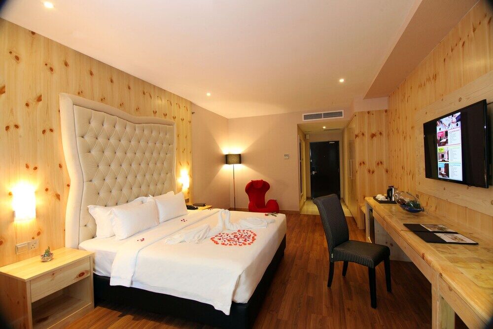 Vouk Suites, Penang 4*